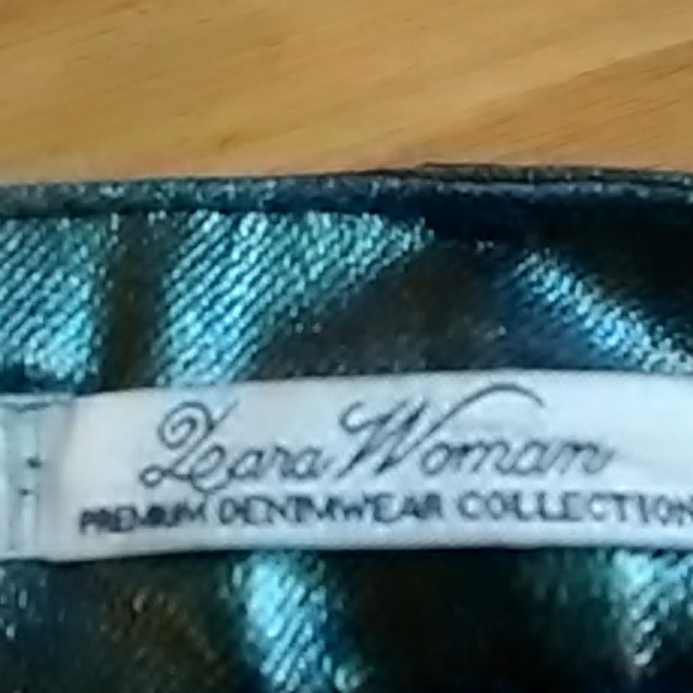 Ladies skirt